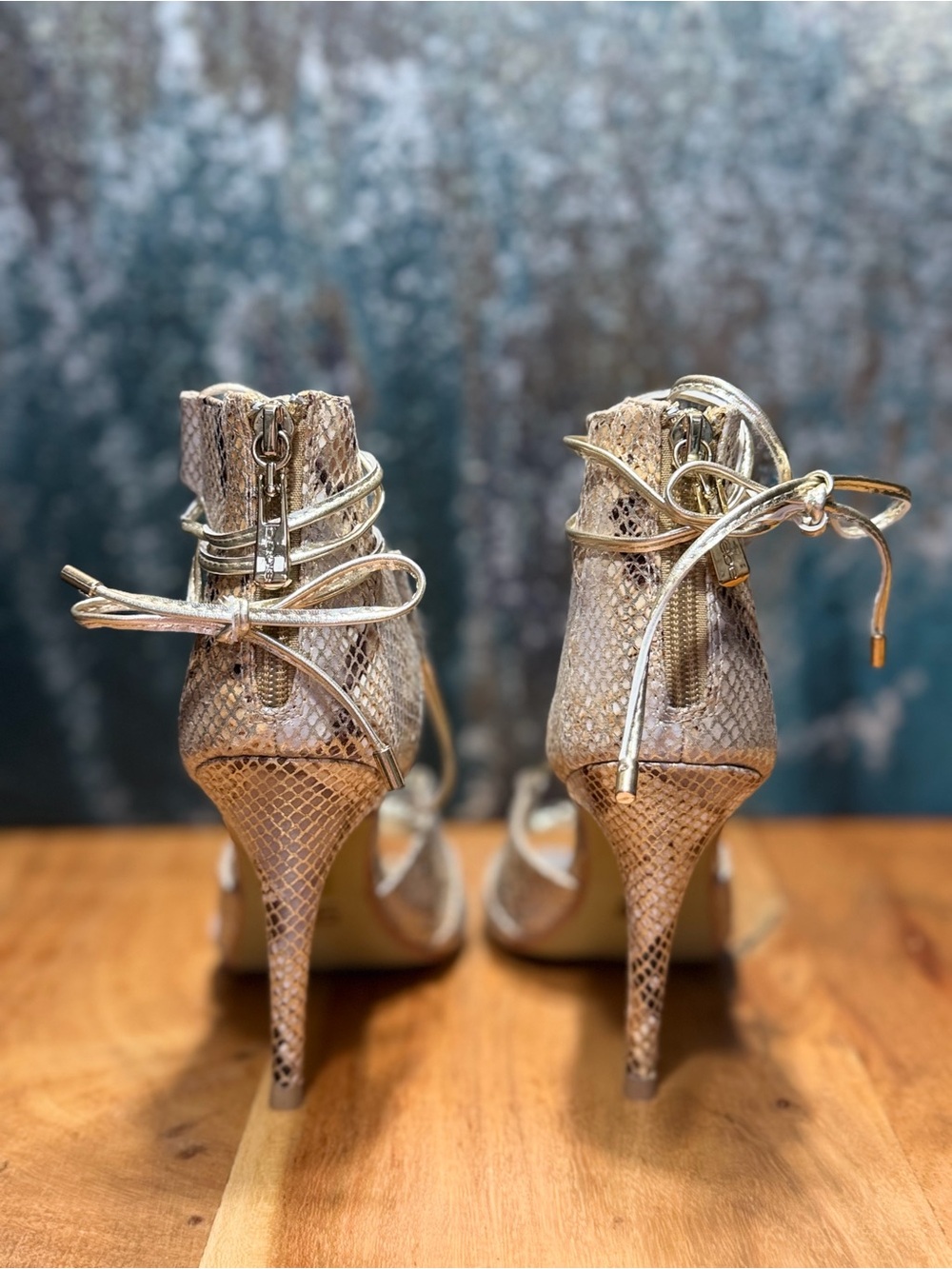 Bebe Rare Archival 2010s McBling Betinna Gladiator Heels Snakeskin 9 NWOT - Picture 4 of 15